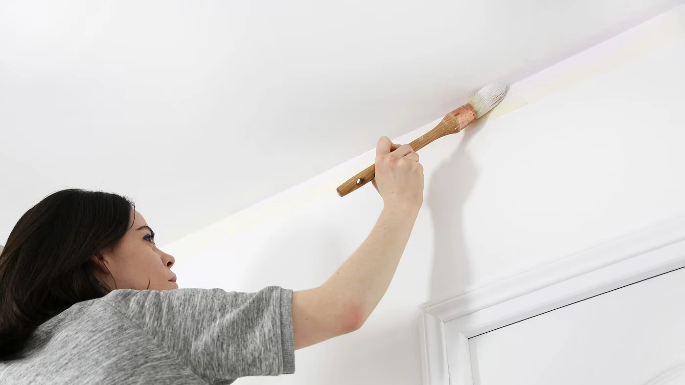 peindre un plafond salle de bain facilement (3)